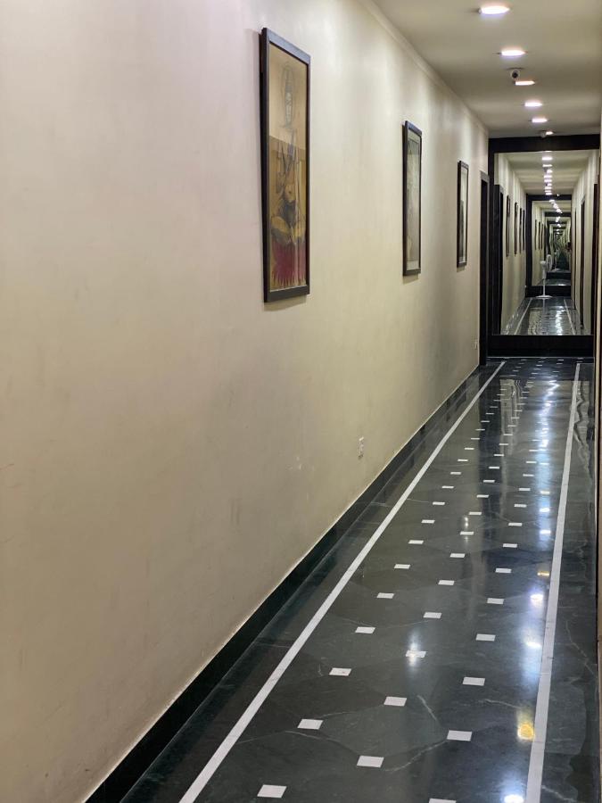 Shivam Hotels Колката Екстер'єр фото