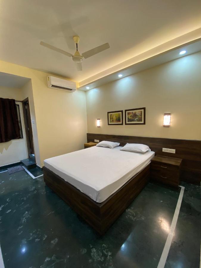 Shivam Hotels Колката Екстер'єр фото