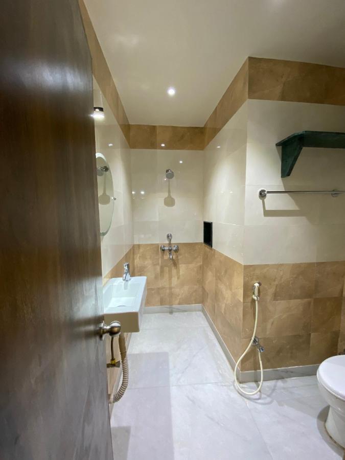 Shivam Hotels Колката Екстер'єр фото