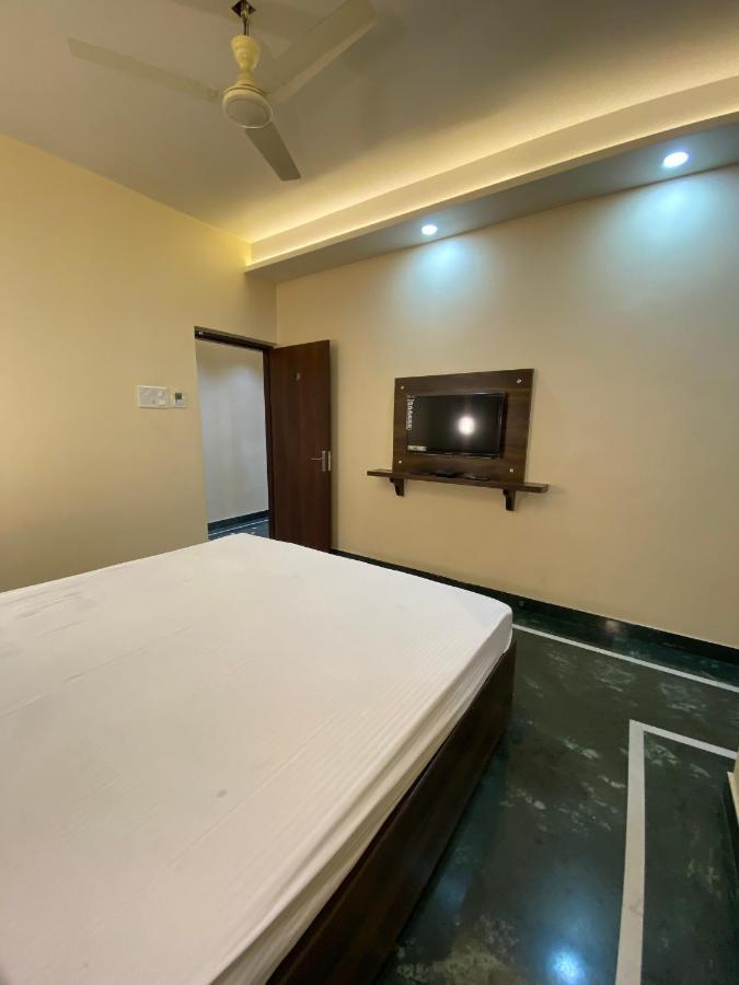 Shivam Hotels Колката Екстер'єр фото
