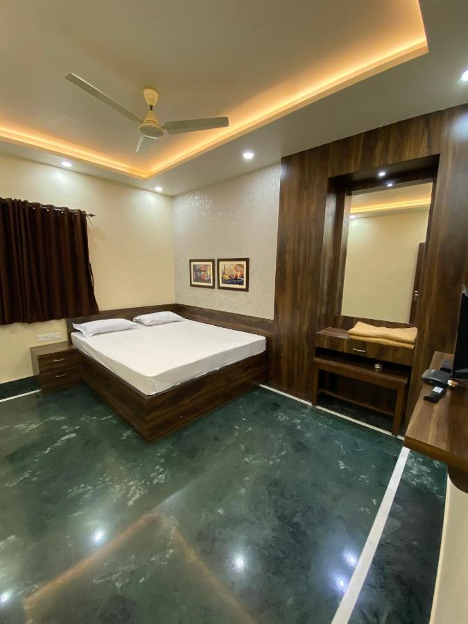 Shivam Hotels Колката Екстер'єр фото
