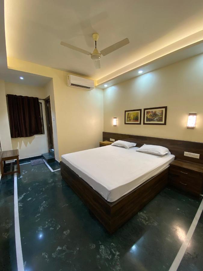 Shivam Hotels Колката Екстер'єр фото