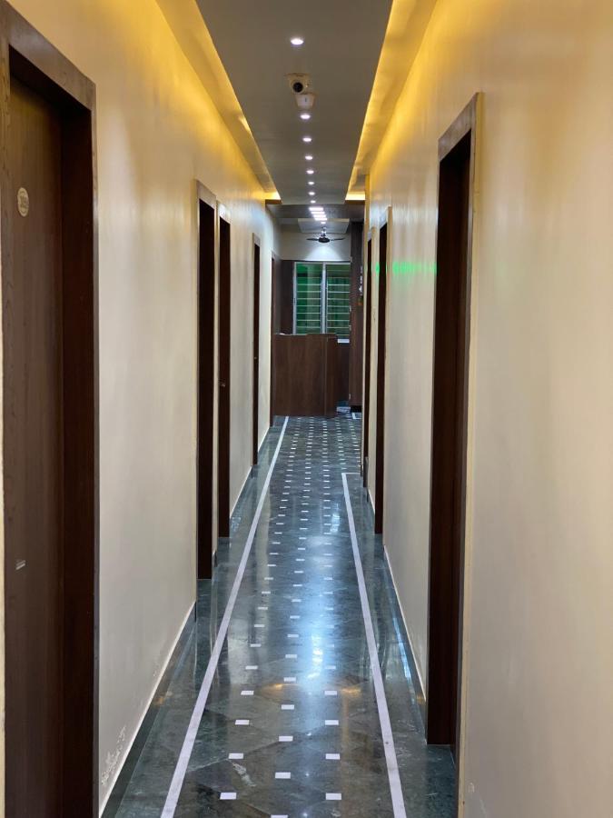 Shivam Hotels Колката Екстер'єр фото